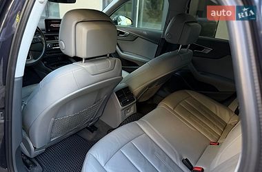 Седан Audi A4 2018 в Львове