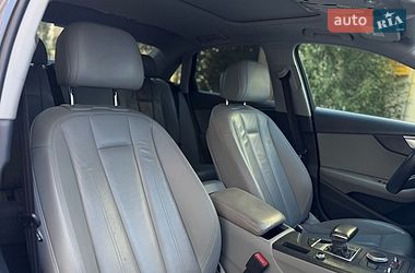 Седан Audi A4 2018 в Львове