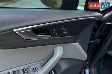 Седан Audi A4 2018 в Львове