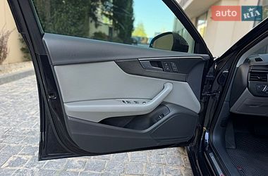 Седан Audi A4 2018 в Львове