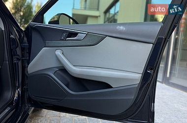 Седан Audi A4 2018 в Львове
