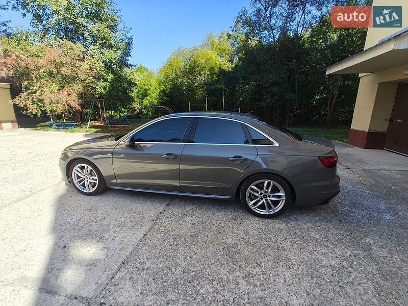 Седан Audi A4 2023 в Івано-Франківську