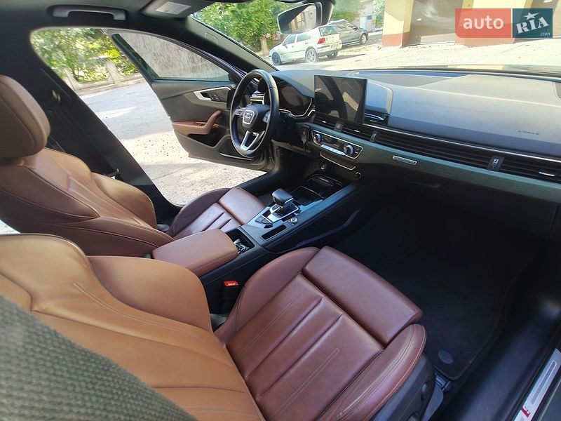 Седан Audi A4 2023 в Івано-Франківську
