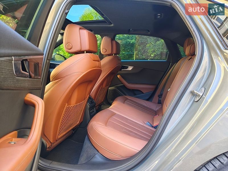 Седан Audi A4 2023 в Івано-Франківську