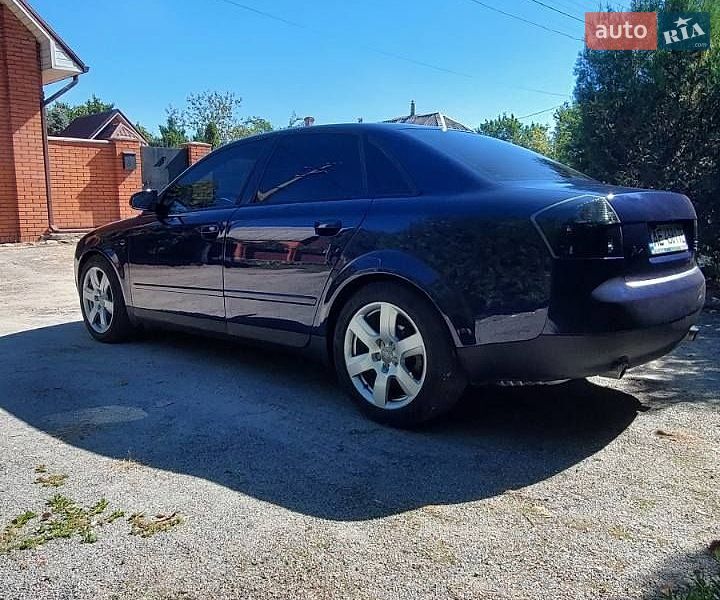 Седан Audi A4 2001 в Дніпрі