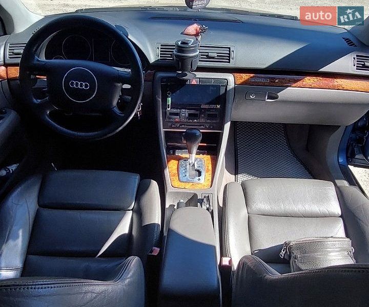 Седан Audi A4 2001 в Дніпрі