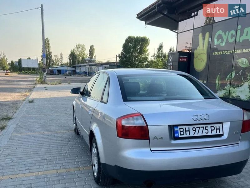 Седан Audi A4 2001 в Кароліно-Бугазі