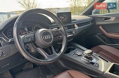 Седан Audi A4 2018 в Львове