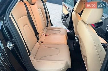 Седан Audi A4 2014 в Ужгороді
