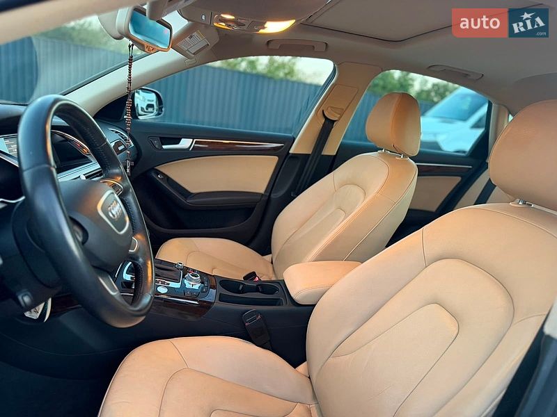 Седан Audi A4 2014 в Ужгороді