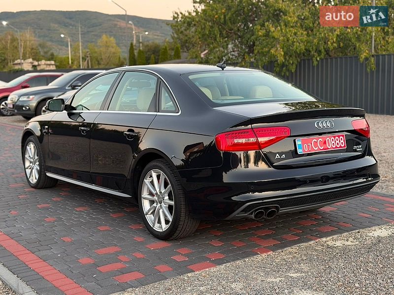 Седан Audi A4 2014 в Ужгороді