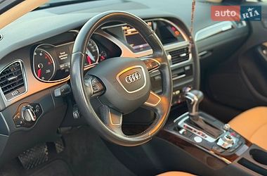 Седан Audi A4 2014 в Ужгороді