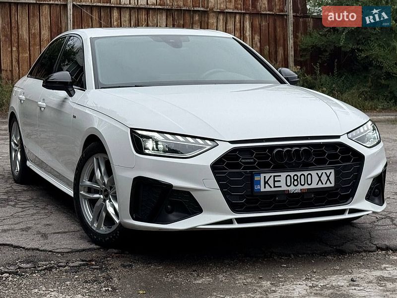 Седан Audi A4 2022 в Днепре