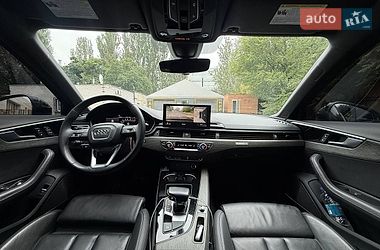 Седан Audi A4 2022 в Днепре