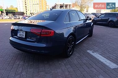 Седан Audi A4 2014 в Львові