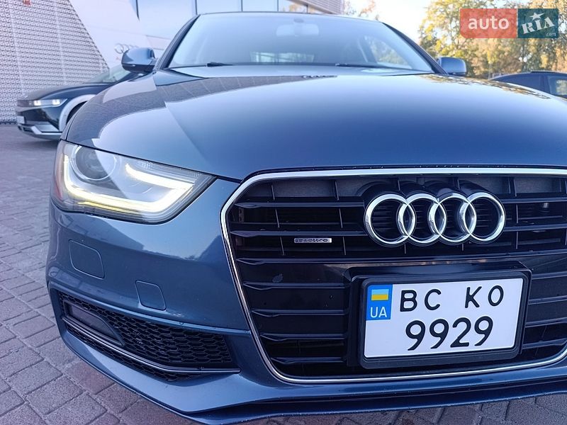 Седан Audi A4 2014 в Львові