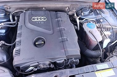 Седан Audi A4 2014 в Львові