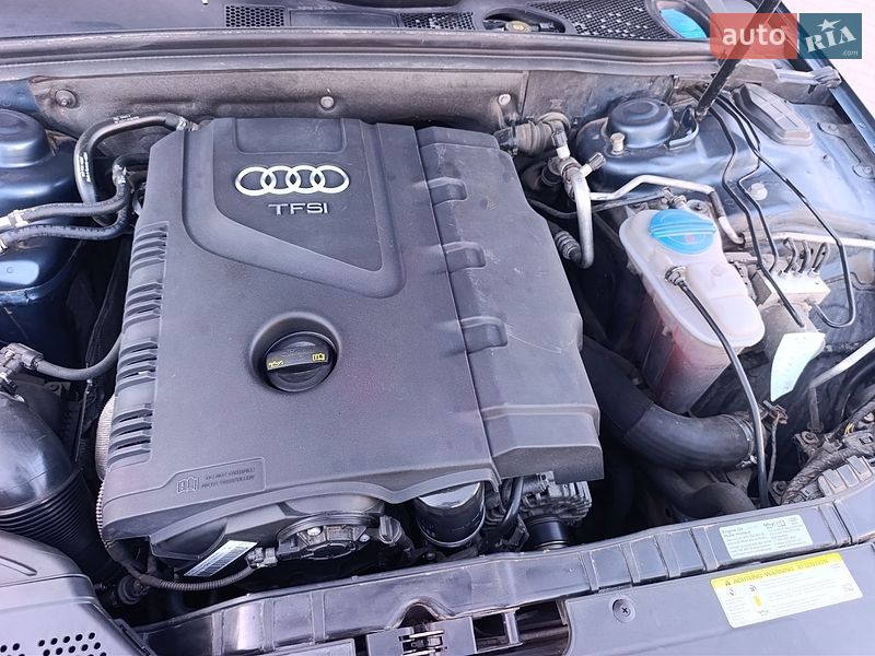 Седан Audi A4 2014 в Львові