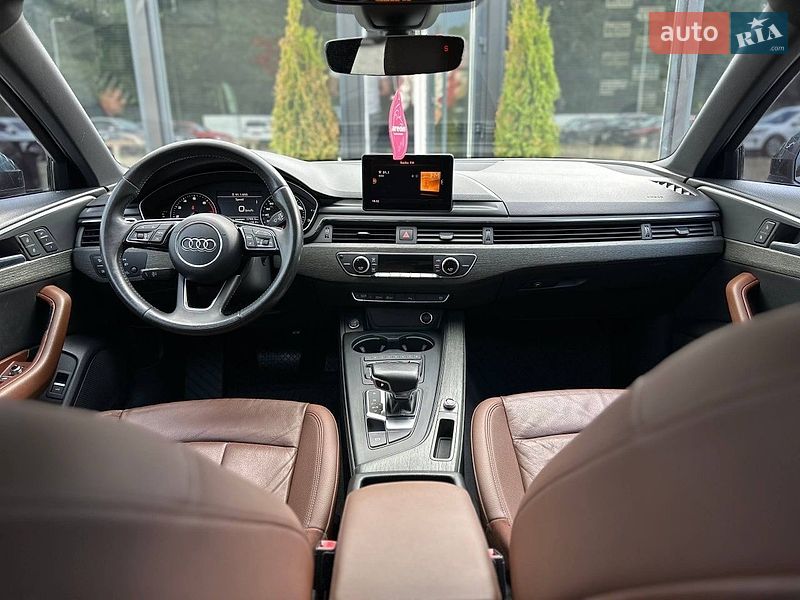 Седан Audi A4 2016 в Львове
