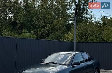 Седан Audi A4 1995 в Черновцах