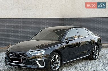 Седан Audi A4 2022 в Черновцах
