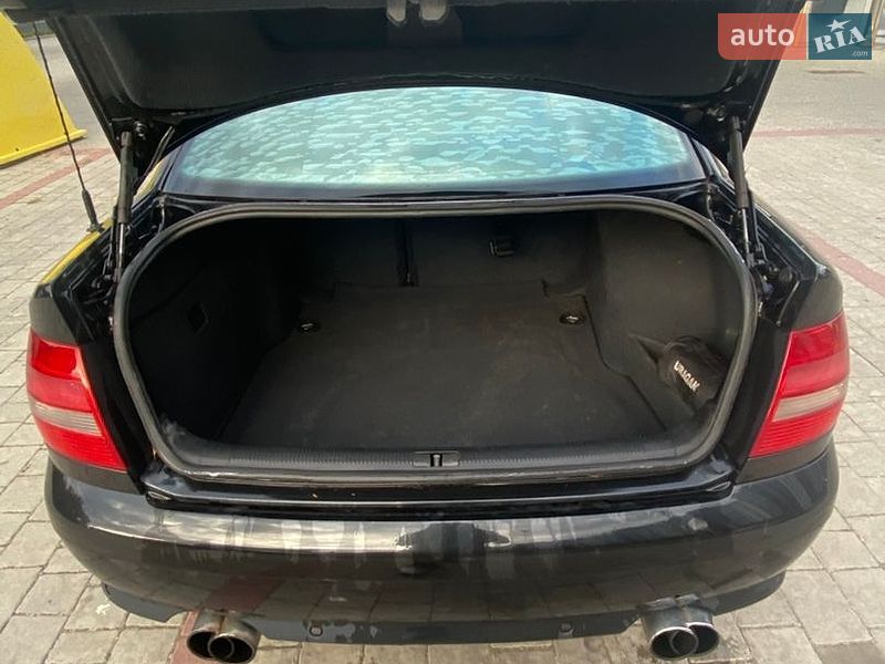 Седан Audi A4 2000 в Івано-Франківську