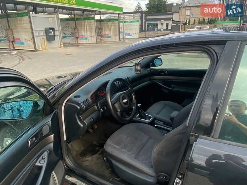 Седан Audi A4 2000 в Івано-Франківську