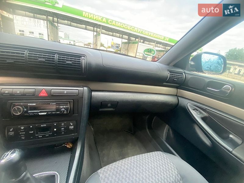 Седан Audi A4 2000 в Івано-Франківську