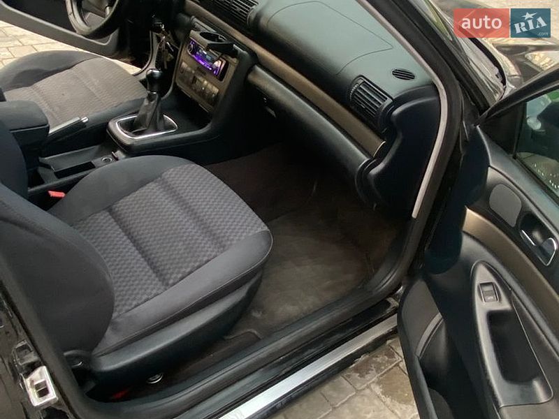 Седан Audi A4 2000 в Івано-Франківську