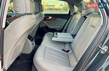 Седан Audi A4 2021 в Києві