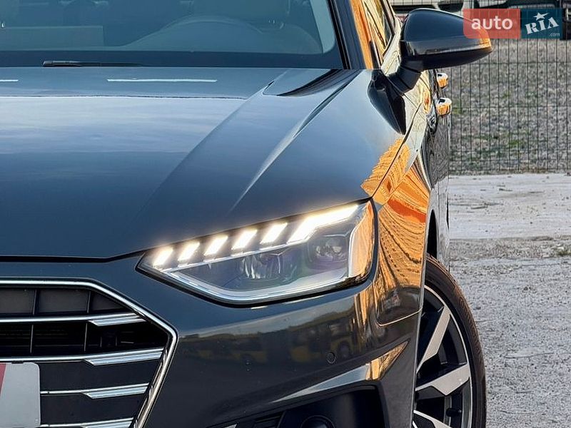 Седан Audi A4 2021 в Києві