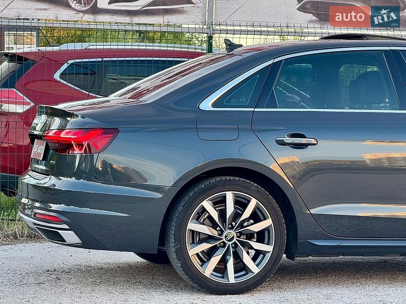 Седан Audi A4 2021 в Києві