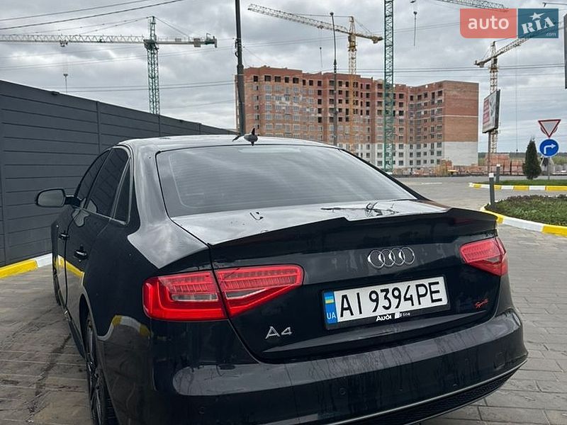 Седан Audi A4 2014 в Ірпені