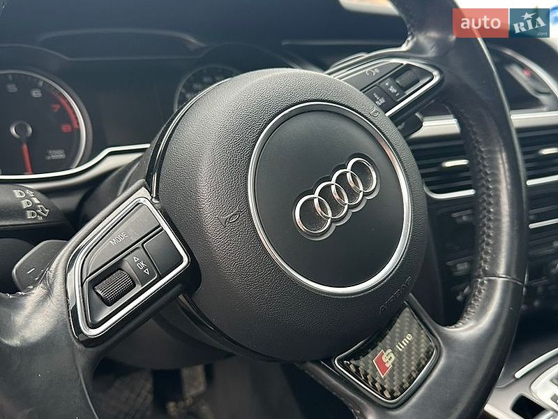 Седан Audi A4 2014 в Ірпені