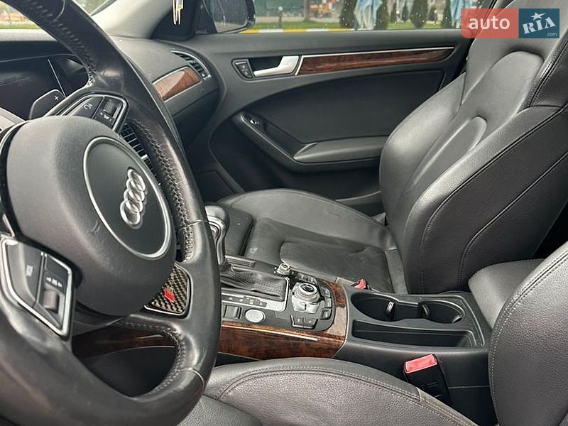 Седан Audi A4 2014 в Ірпені