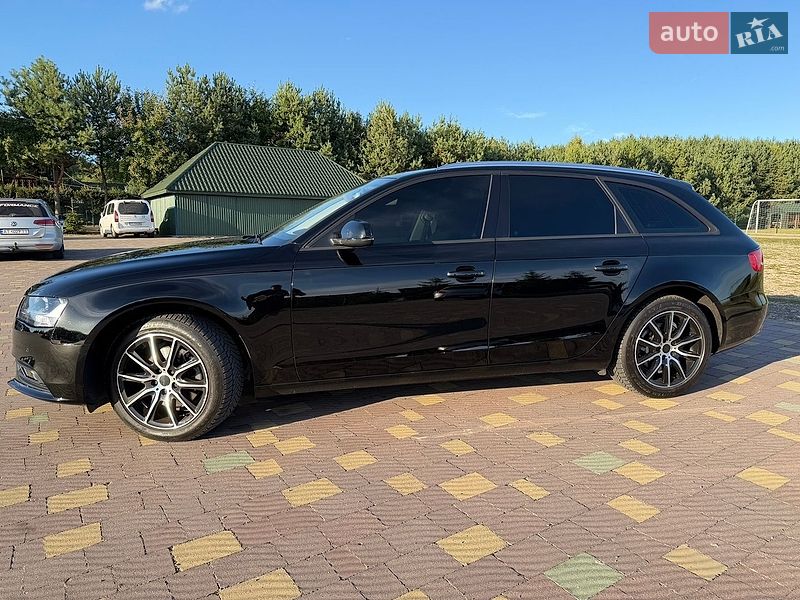 Универсал Audi A4 2012 в Львове