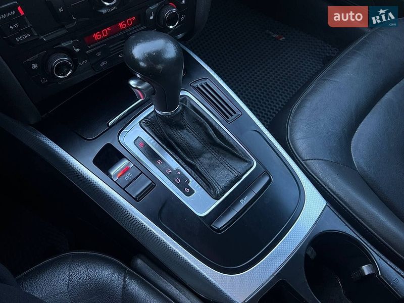 Седан Audi A4 2010 в Киеве