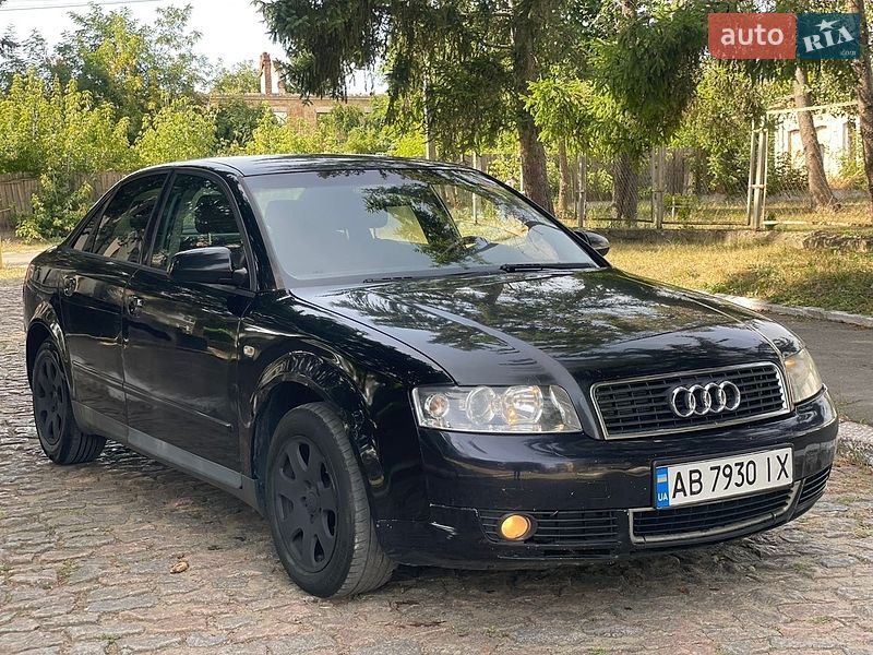 Седан Audi A4 2003 в Тульчине