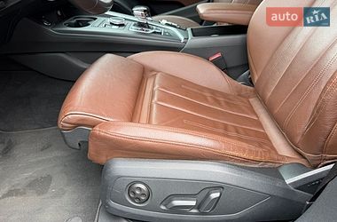 Седан Audi A4 2018 в Стрые