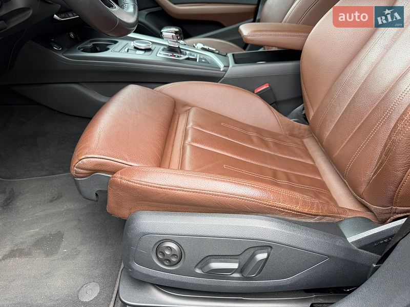 Седан Audi A4 2018 в Стрые
