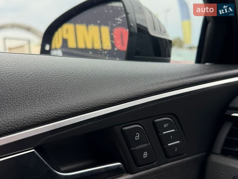 Седан Audi A4 2018 в Стрию