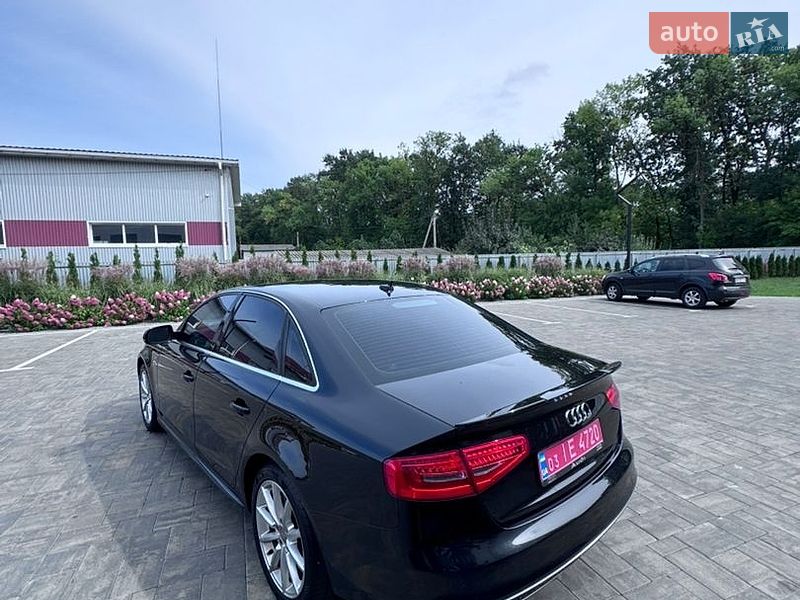 Седан Audi A4 2014 в Луцке