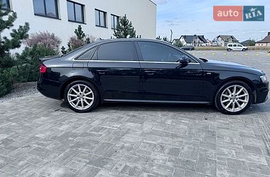 Седан Audi A4 2014 в Луцке