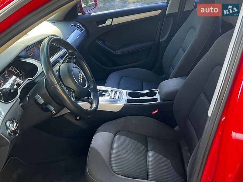 Седан Audi A4 2014 в Броварах