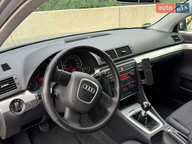 Универсал Audi A4 2005 в Ровно