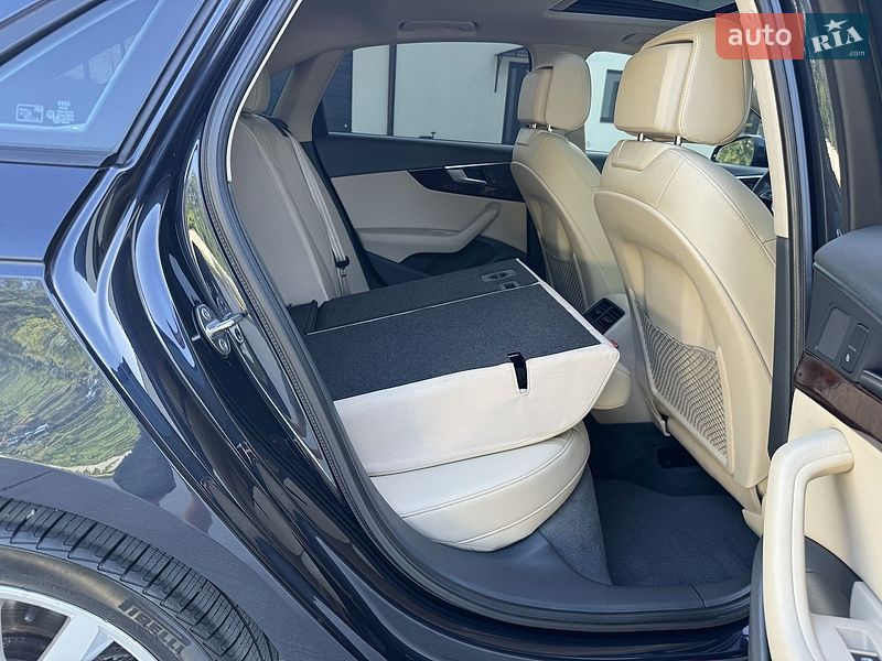 Седан Audi A4 2018 в Луцьку