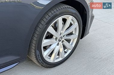 Седан Audi A4 2018 в Луцьку