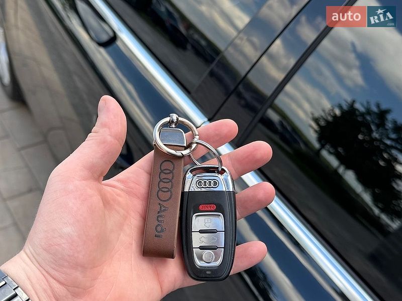 Седан Audi A4 2012 в Ірпені