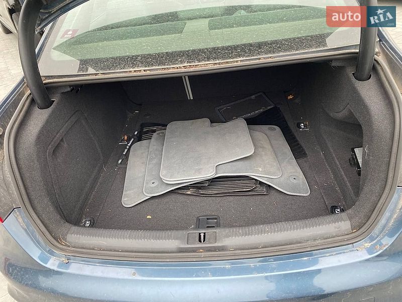 Седан Audi A4 2015 в Львові фото 30 Седан Audi A4 2015 в Львові