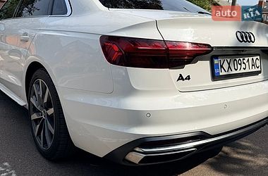 Седан Audi A4 2021 в Харкові